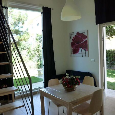 Апартаменти Loft 3, A 150 M Dal Mare, Pineto Centro Екстер'єр фото